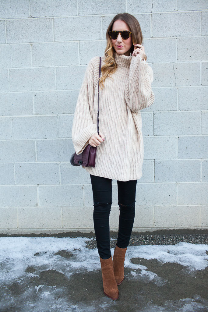 Oversized Turtleneck Twenties Girl Style