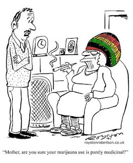 cannabinoidi marijuana ganja erba cannabis THC terapia terapeutica mamma fumatrice vignetta fumetto cartoon