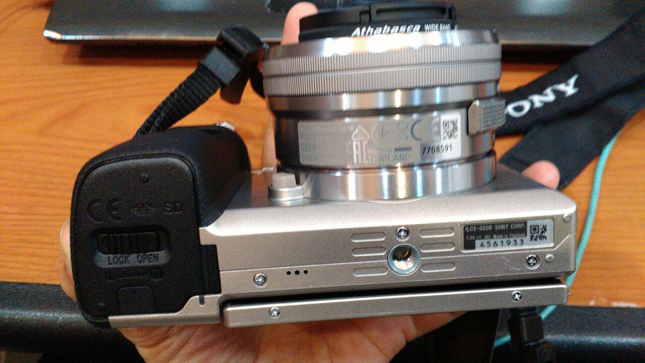 Gadai Camera/Kamera Mirrorless Sony A6000+1650mm silver