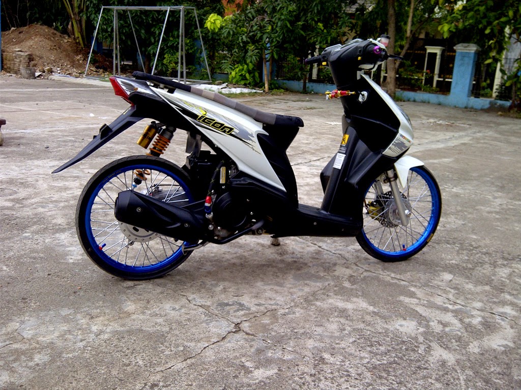 Koleksi Modifikasi Honda Beat Fi Hitam Ring 17 Terbaru Kewak Motor