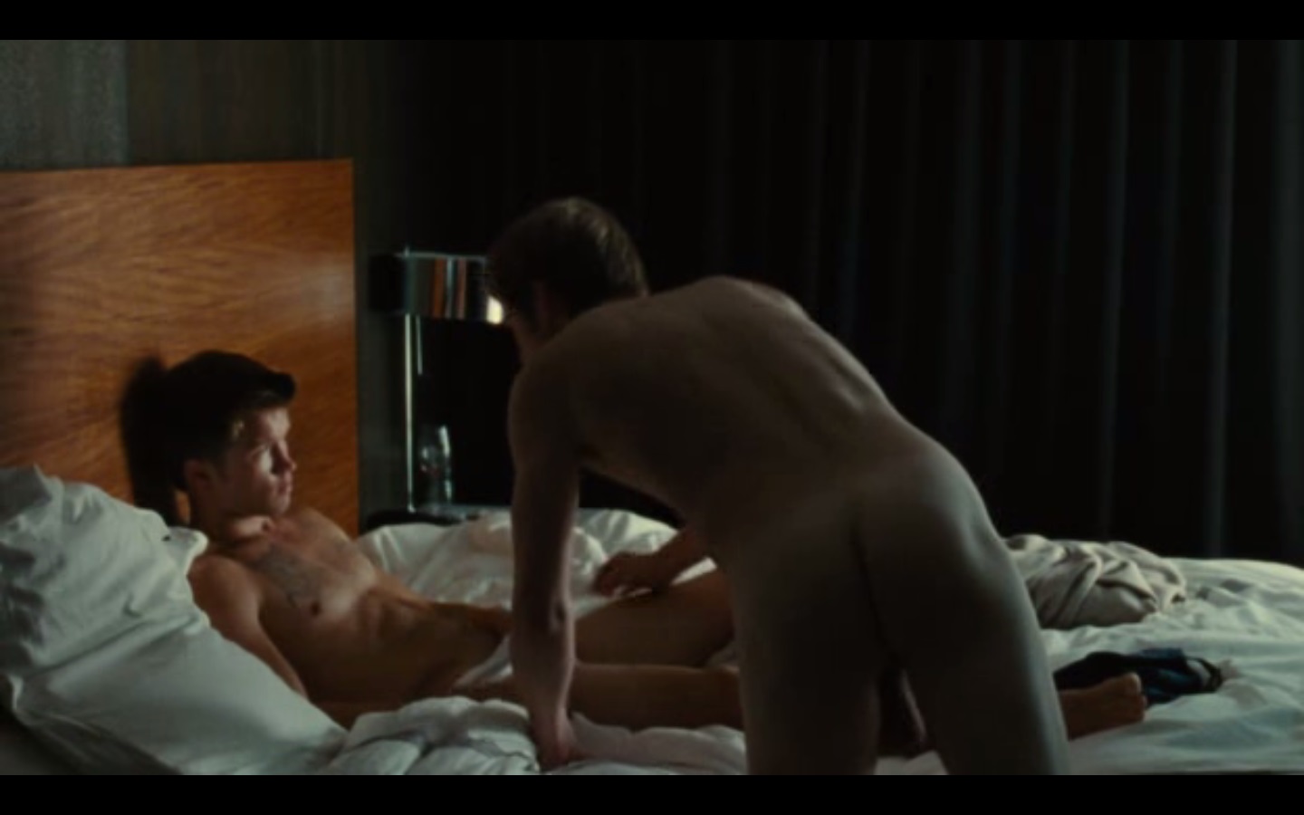EvilTwin's Male Film & TV Screencaps 2: Keep the Lights On - Sebas...