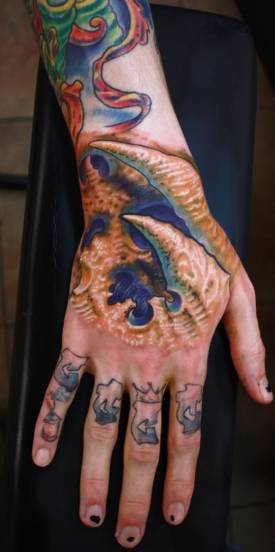 mejores tatuajes biomecánicos del mundo