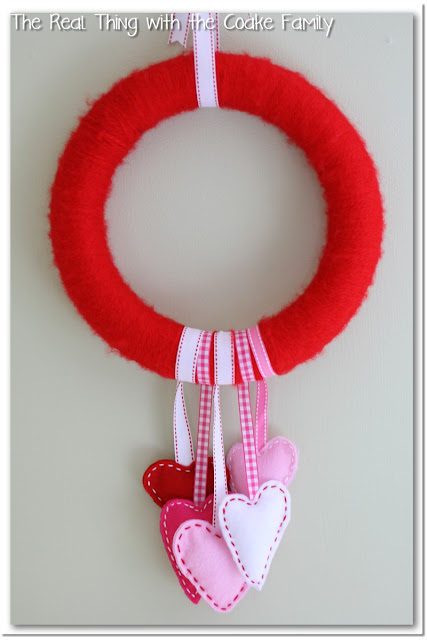 Valentine Wreath with Felt Hearts