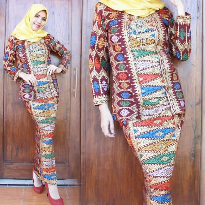32 Koleksi Baju Batik Muslim 2019 Modern Terbaru 32 Koleksi Baju Batik Muslim 2019 Modern Terbaru