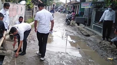 Jalan Kampung Tegal Jawa Mendesak Untuk Diperbaiki
