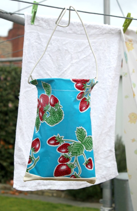 Sew Delicious Oilcloth Peg Bag Tutorial