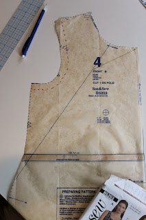 A Sewing Life: Altering for Narrow Chest and Butterick See & Sew 5203 Tunic