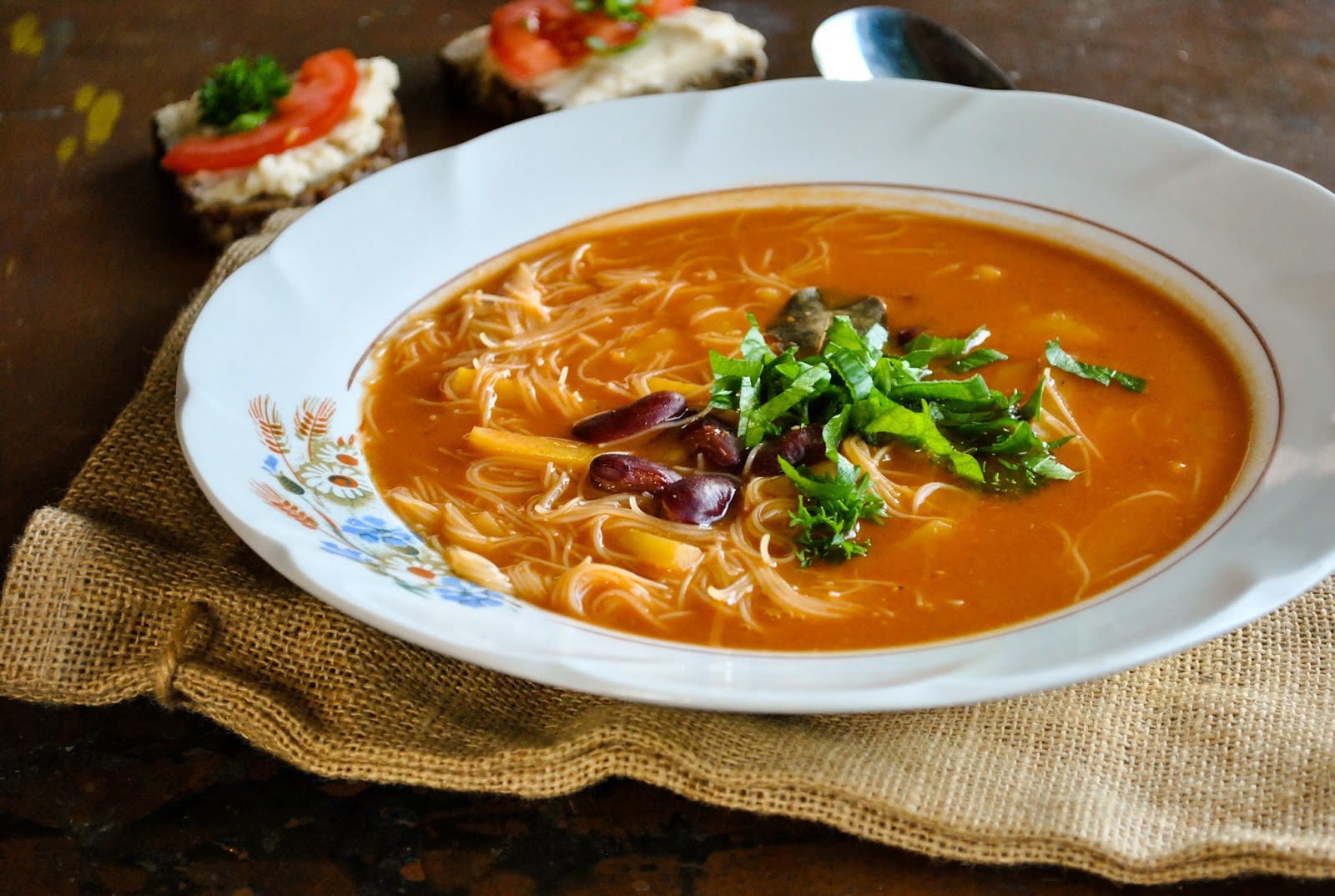 Tomato and rice noodle soup with satay VeganSandra
