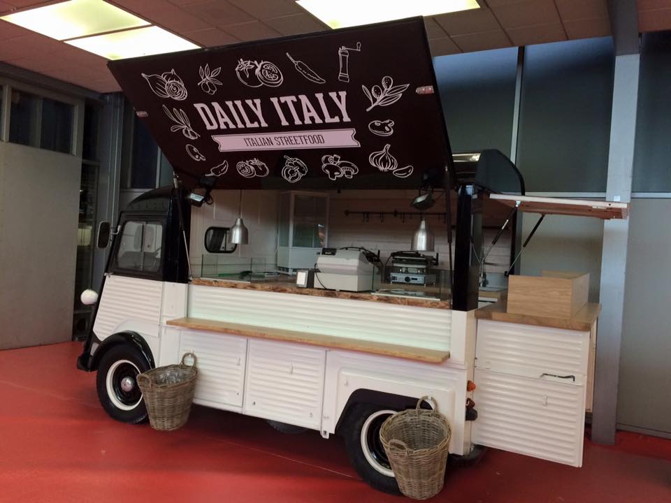 Italian Food Trucks Mobiele Catering Concepten met een Italiaans Thema Daily Italy Foodtruck
