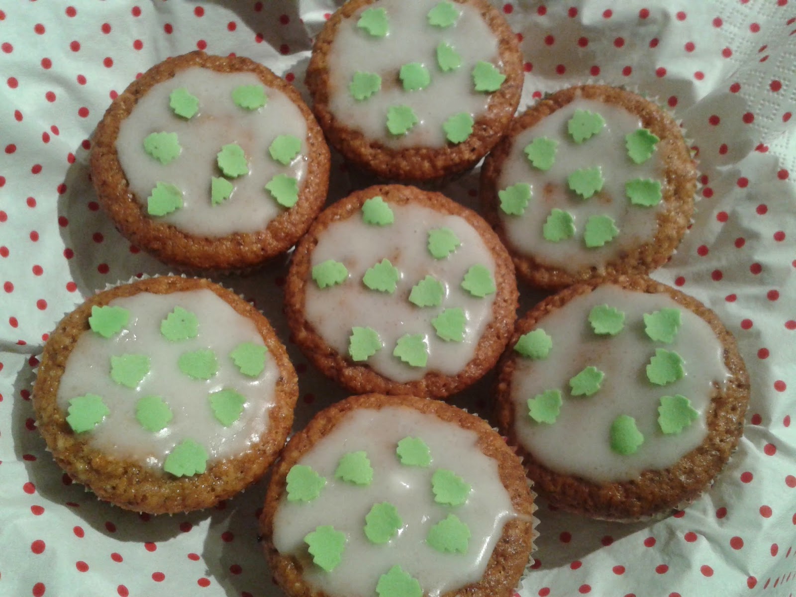 Isa probiert...: Karotten-Nuss-Muffins