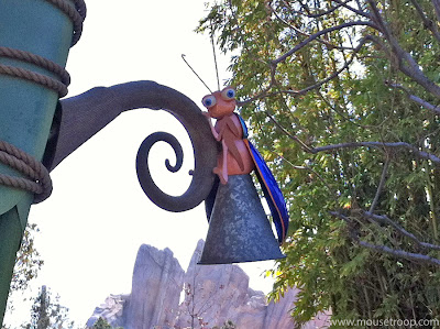 Bug's Land Firefly lamp lantern Disney California Adventure DCA