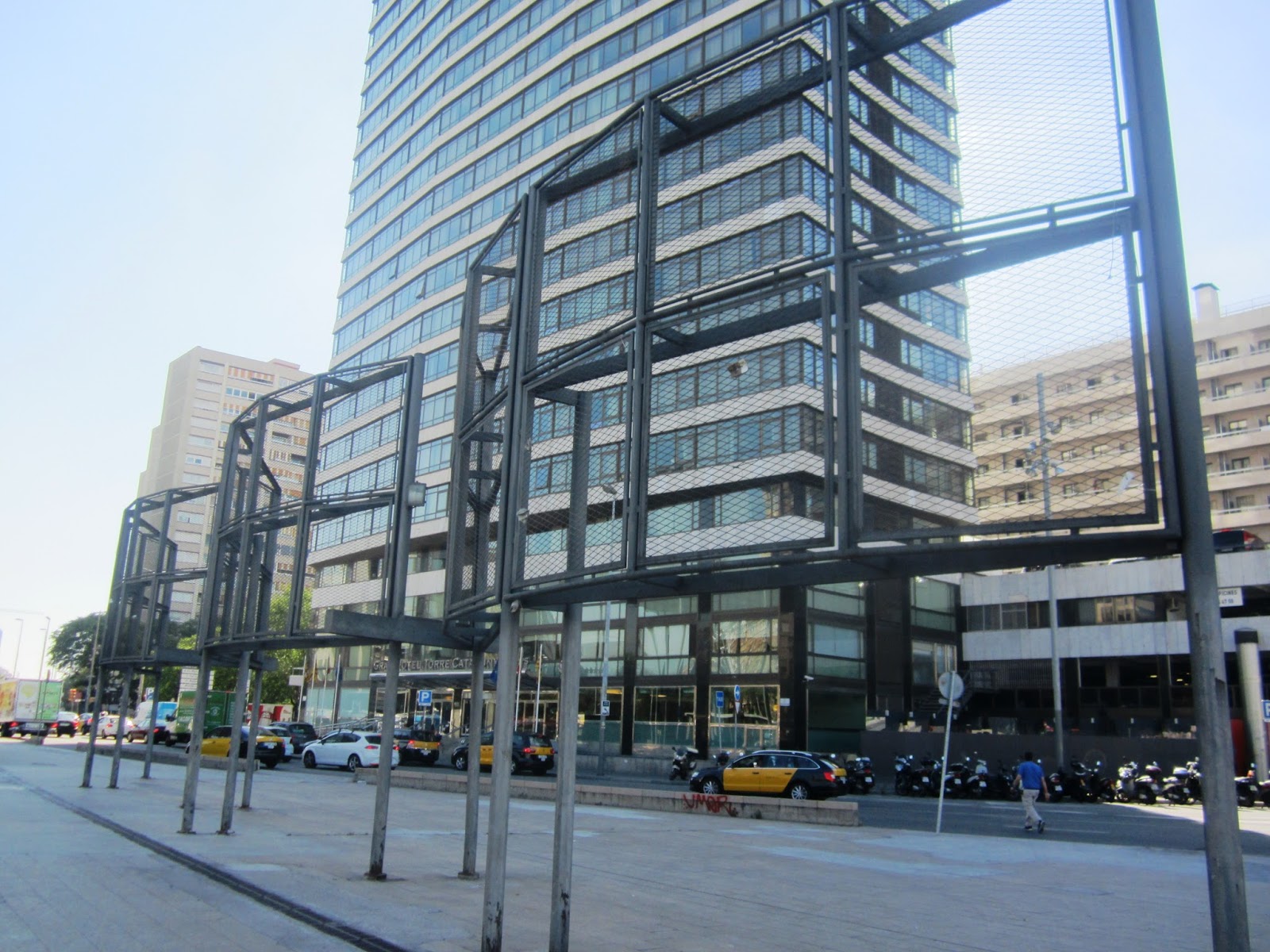 Redescubriendo Barcelona y más allá 18/07/2016 Plaça dels Països Catalans