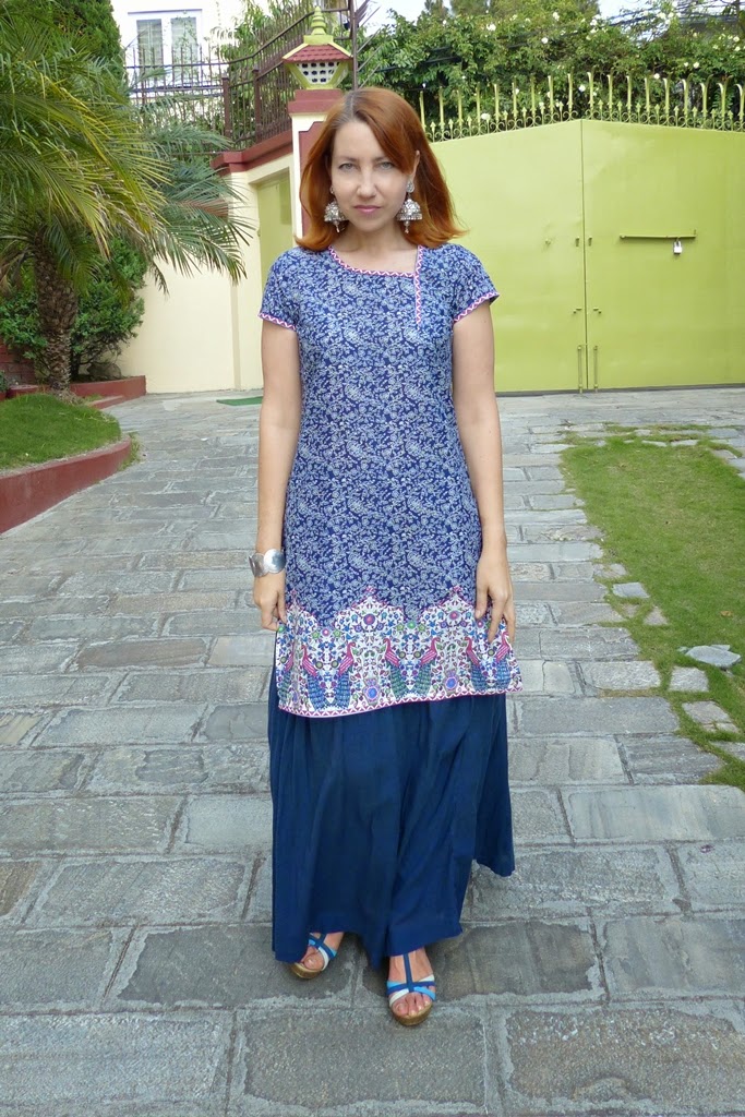 Local style: Navy blue maxi skirt: ethnic way