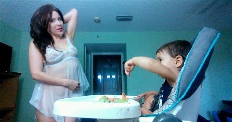 Breastfeeding mom tania single Starbucks Pink