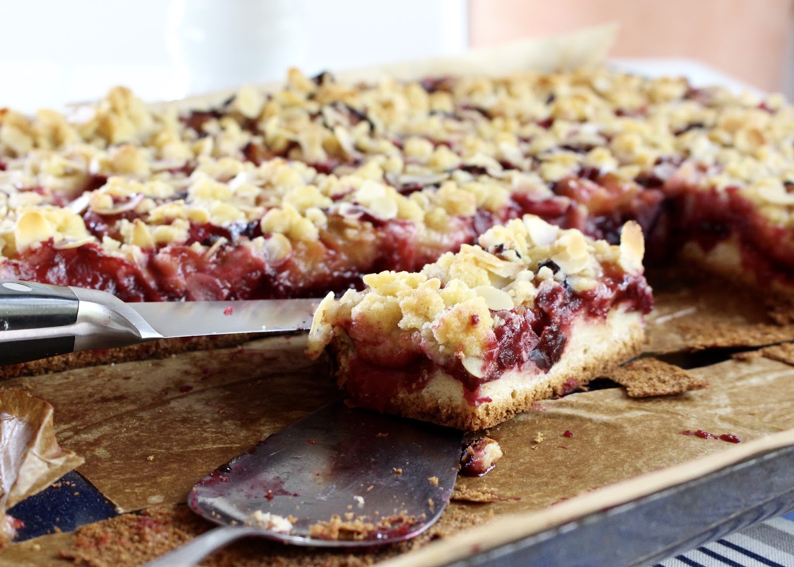 Einfaches, super leckeres Rezept für Zwetschgendatschi mit Zimt-Mandel ...