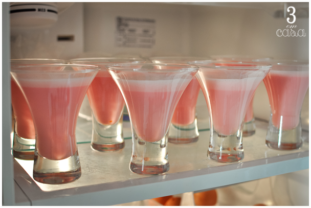 como fazer mousse de morango