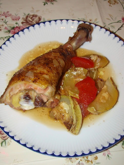 Friptura de pui pe pat de legume