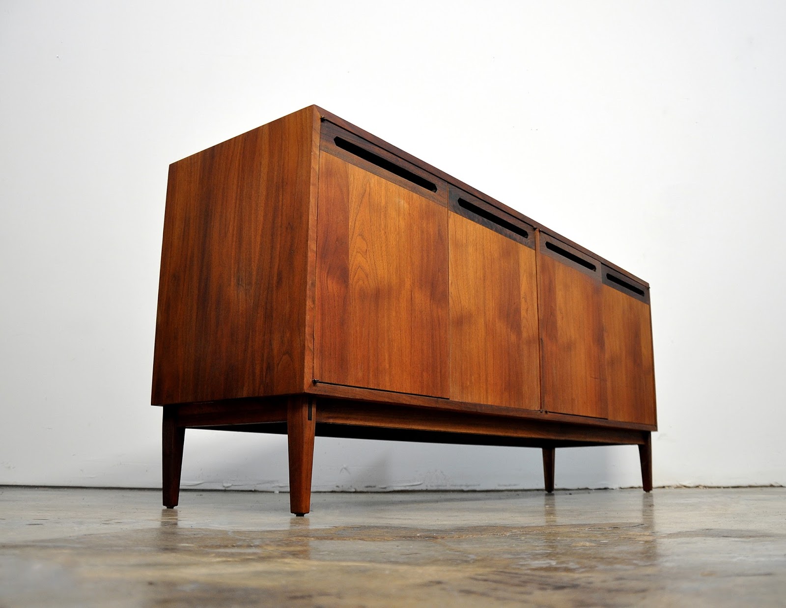 SELECT MODERN Directional Credenza, Bar, Sideboard or Buffet with Hutch
