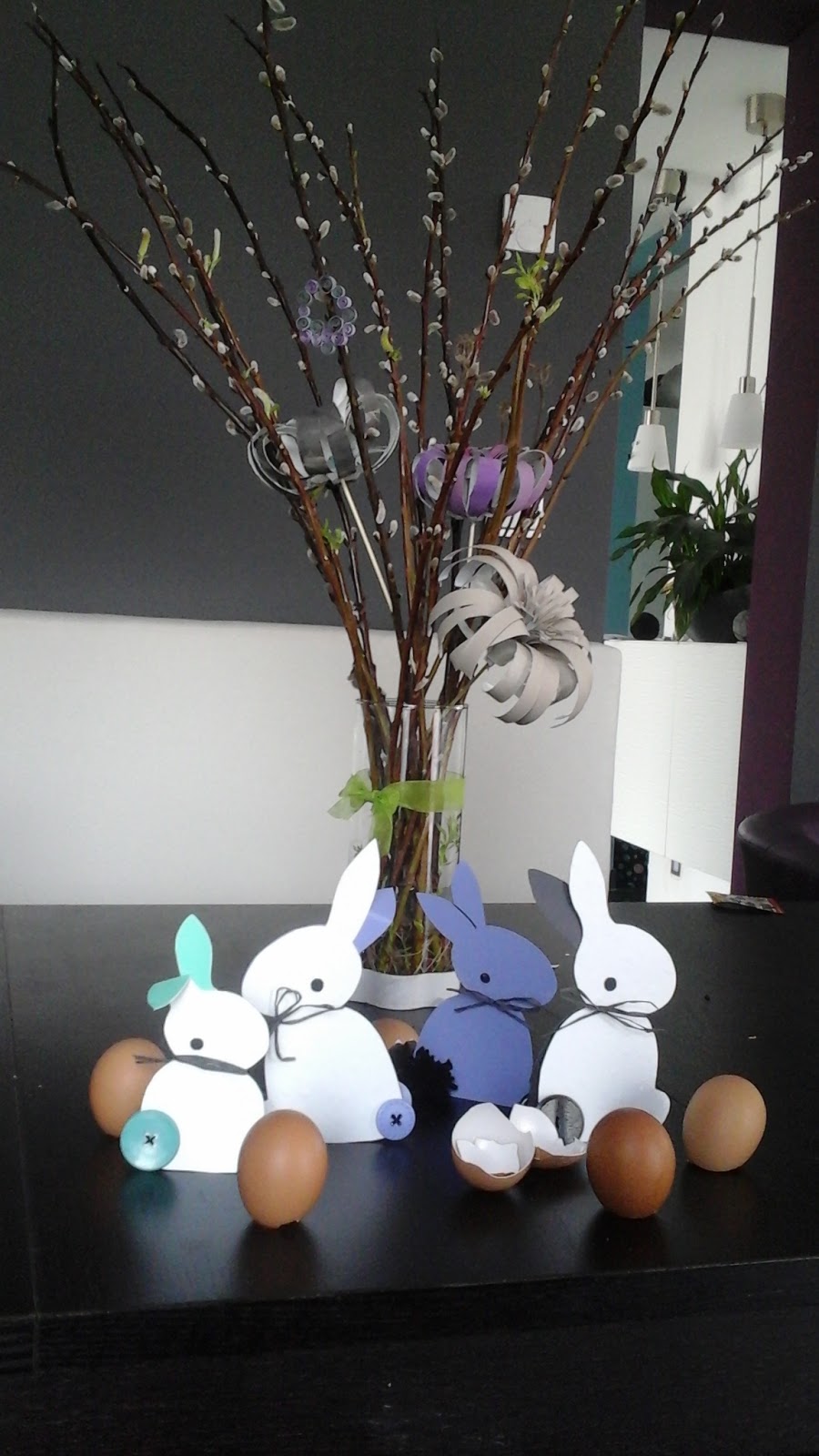 Osterdeko traubenhyazinthen dremel osterei dreieckchen blumentopf Etwas mehr Glitzer geht immer