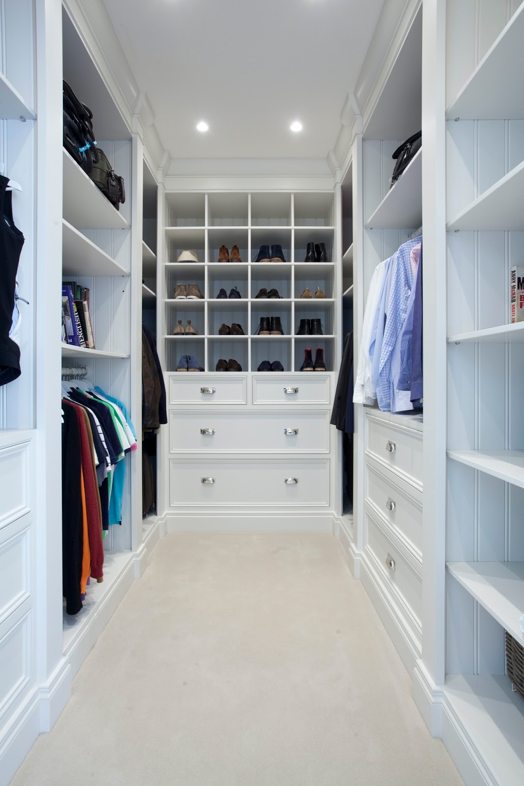 Depósito Santa Mariah: Casa Elegante!