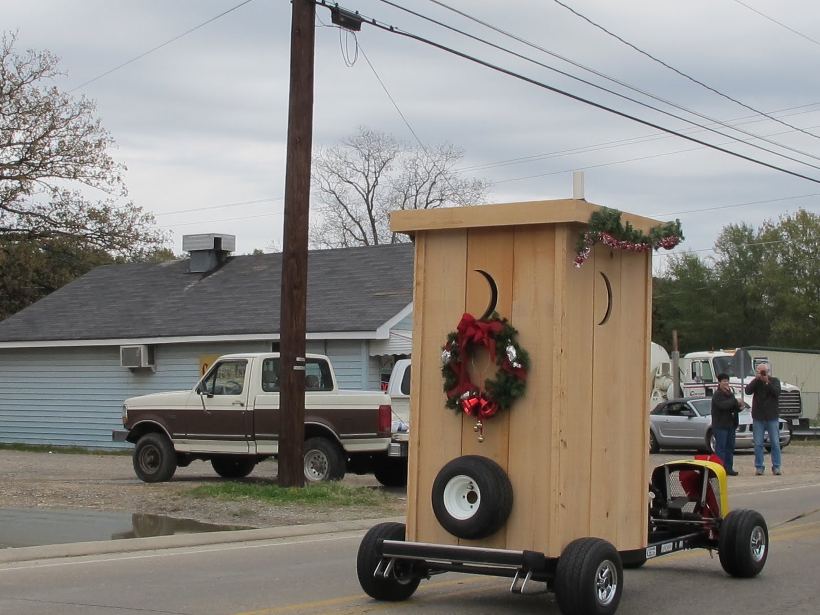 PrunePicker Bawconville Redneck Christmas Parade.