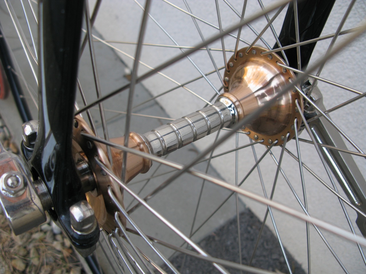 Frau am Steuer – Fahrrad Salon Frau am Steuer – Fahrrad Salon