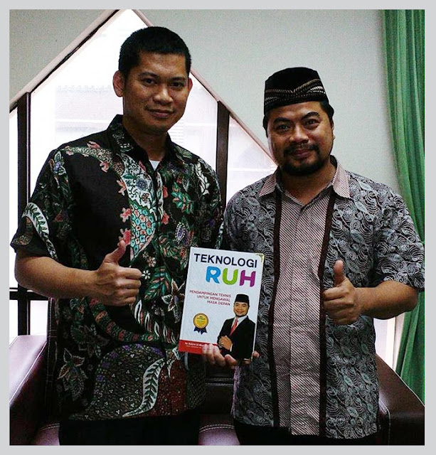 Bersama H. Raja Sapta Ervian, SH., M.Hum. (Ketua Umum KONI DKI Jakarta, salah seorang pengusaha muda)