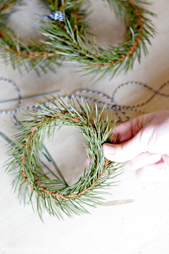 DIY Mini Wreaths to Add to Your Winter Decor