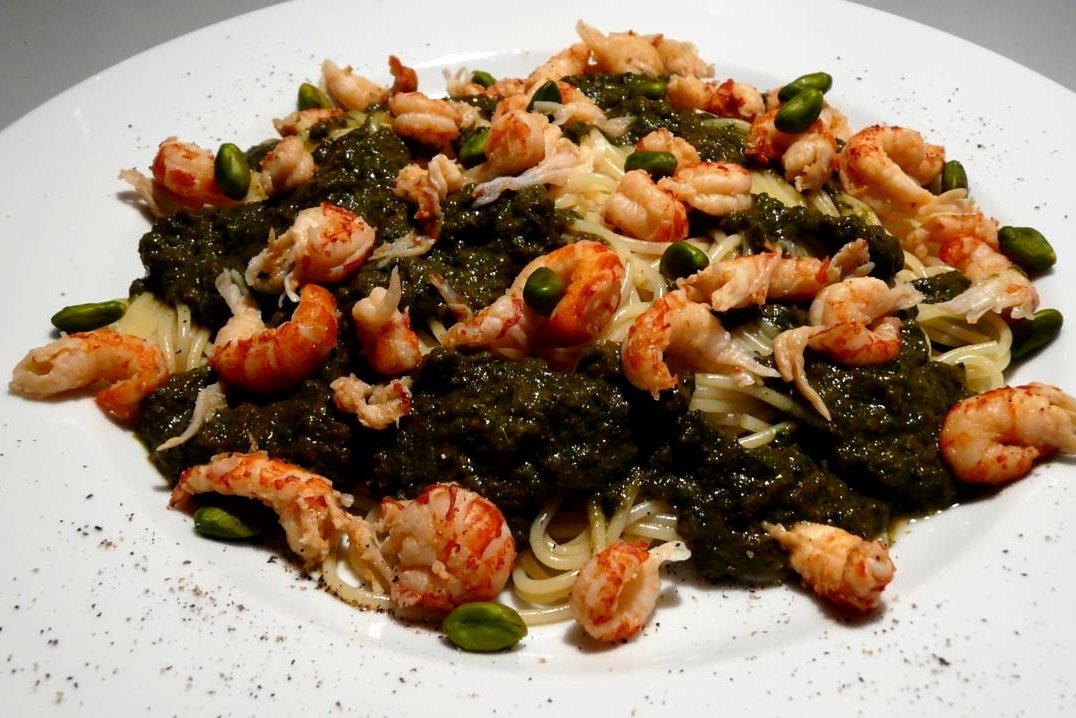 Kulinarische Welten zu Fisch- und Meeresfrucht: Flusskrebse mit ... Kulinarische Welten zu Fisch- und Meeresfrucht: Flusskrebse mit ...