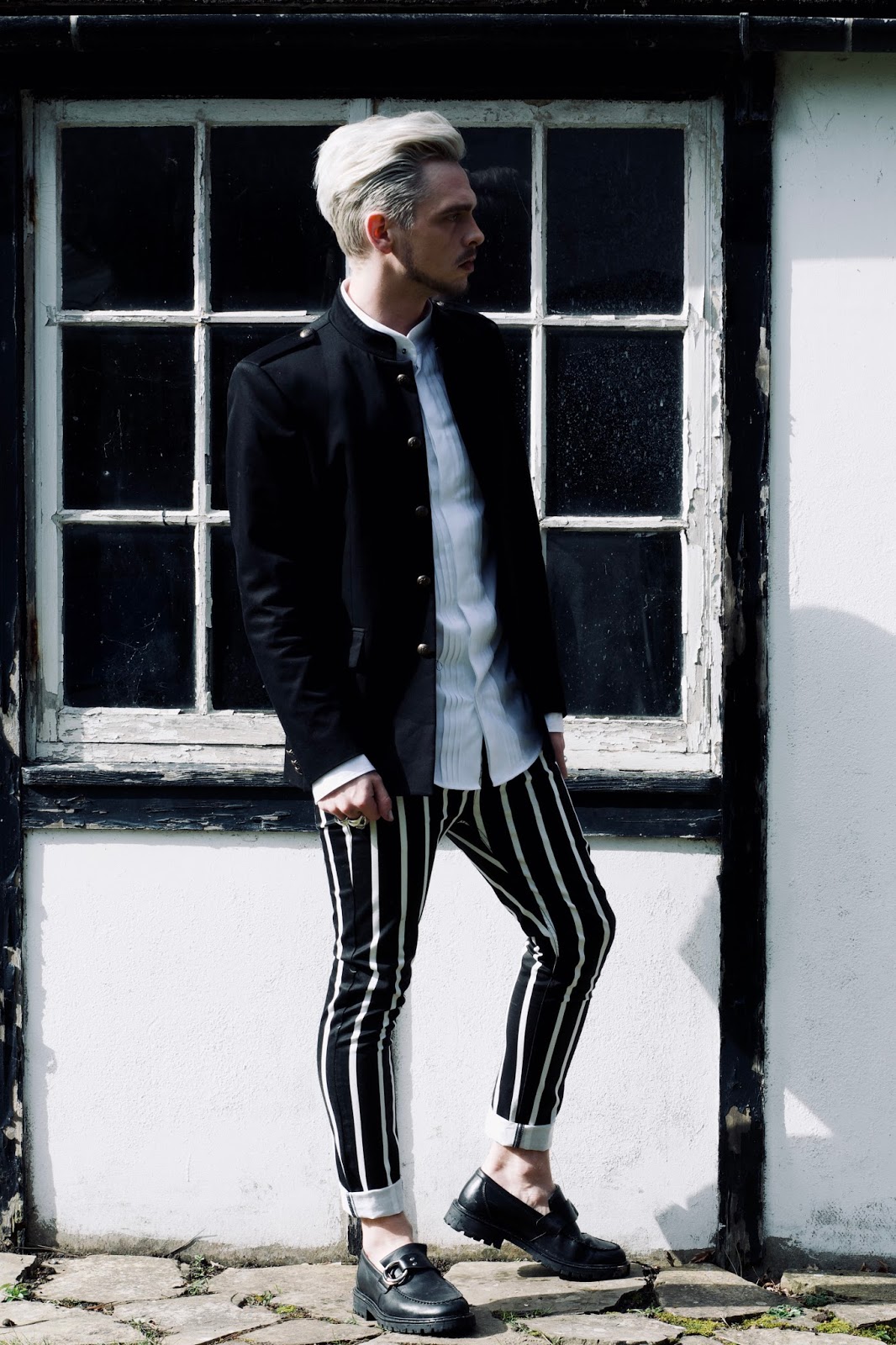 MENS STYLE VERTICAL STRIPES