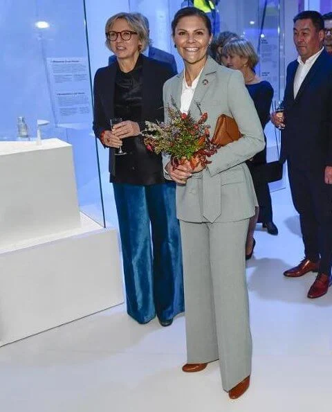 Crown Princess Victoria wore Rodebjer Anitalia blazer and trousers. Crown Princess wore diamond earrings and Gianvito Rossi pumps