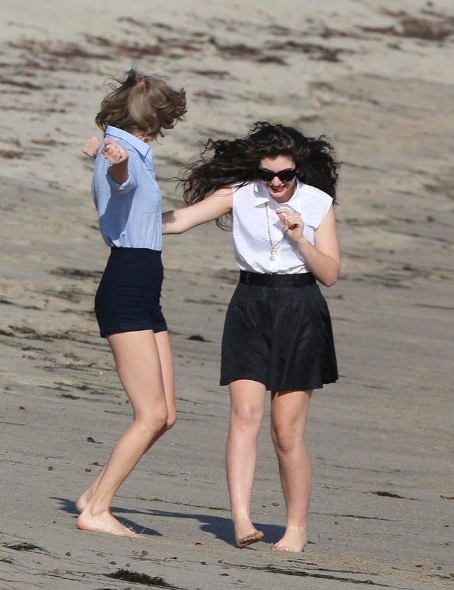 Blog de la Tele: Taylor Swift y Lorde bailan descalzas en playa de Malibu