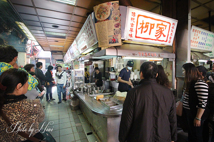 【新竹城隍廟美食】柳家肉燥飯。在地人認定的美味 by 妮喃小語