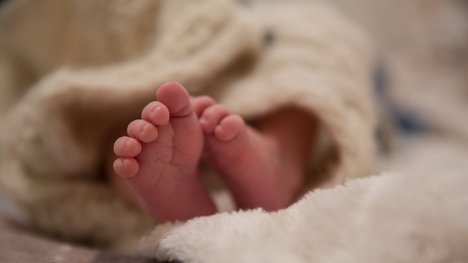 «Καμπάνα» σε “παιδεραστή” οδοντίατρο που φίλησε νεογέννητο γυφτάκι στο στόμα! «Καμπάνα» σε “παιδεραστή” οδοντίατρο που φίλησε νεογέννητο γυφτάκι στο στόμα!