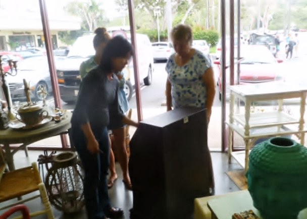 La silla chic: Malibu y el Workshop con las pinturas de Annie Sloan