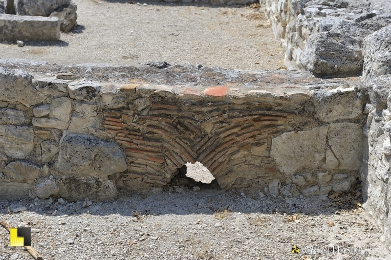 vestiges romains entremont photo Pascal Blachier