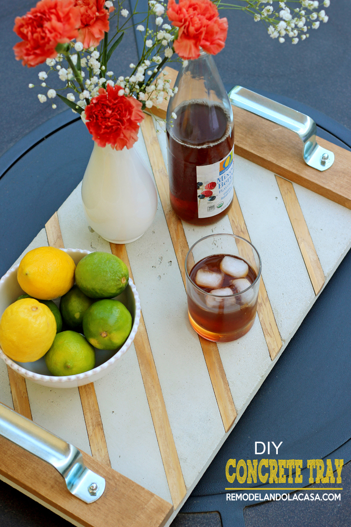 DIY Concrete Serving Tray Remodelando la Casa