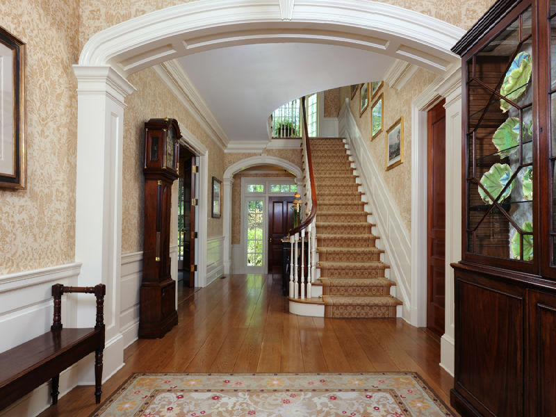 Old World, Gothic, and Victorian Interior Design: Fabulous foyers