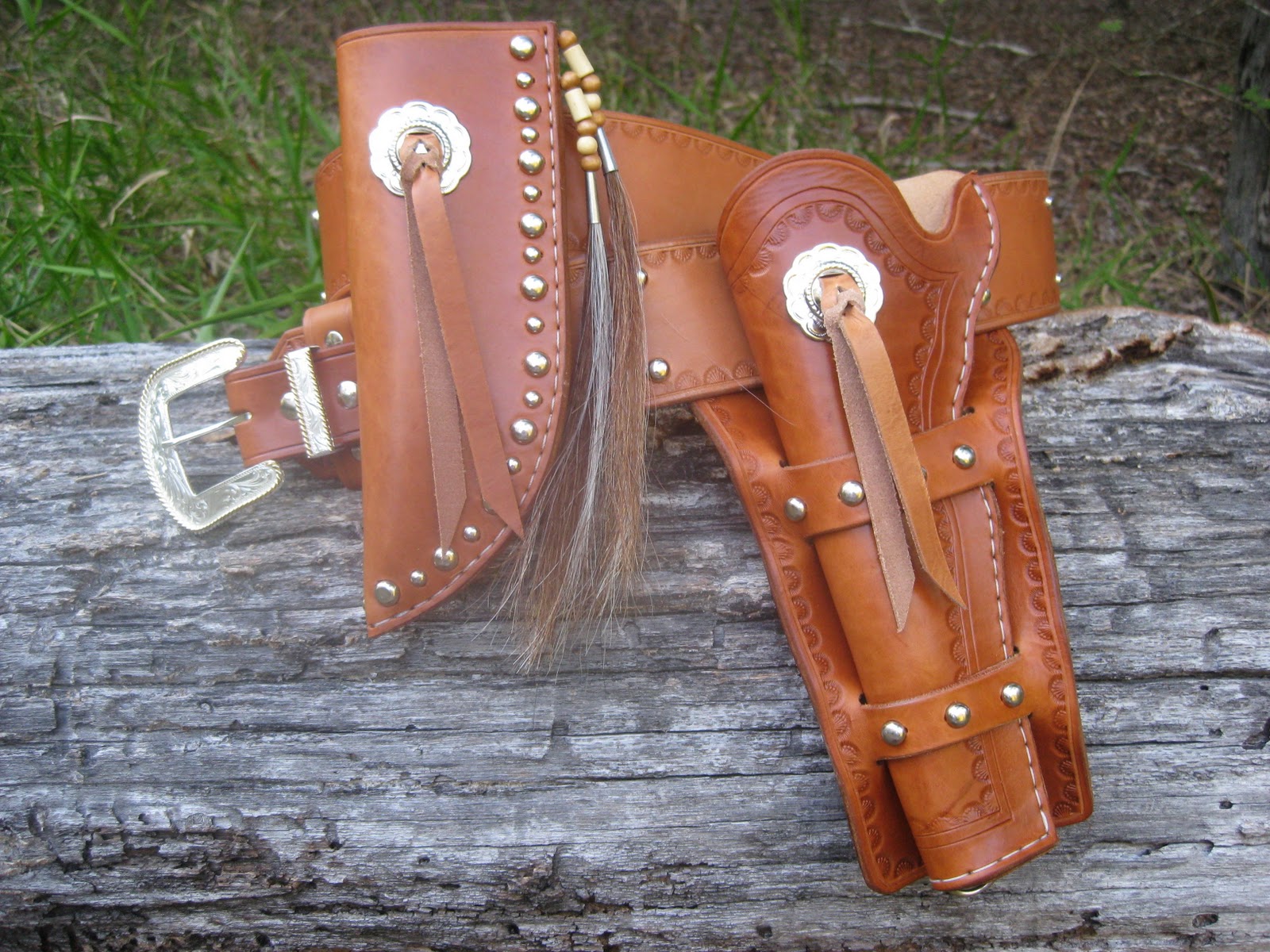 Jason Ross Custom Leather: Matching Western Rigs