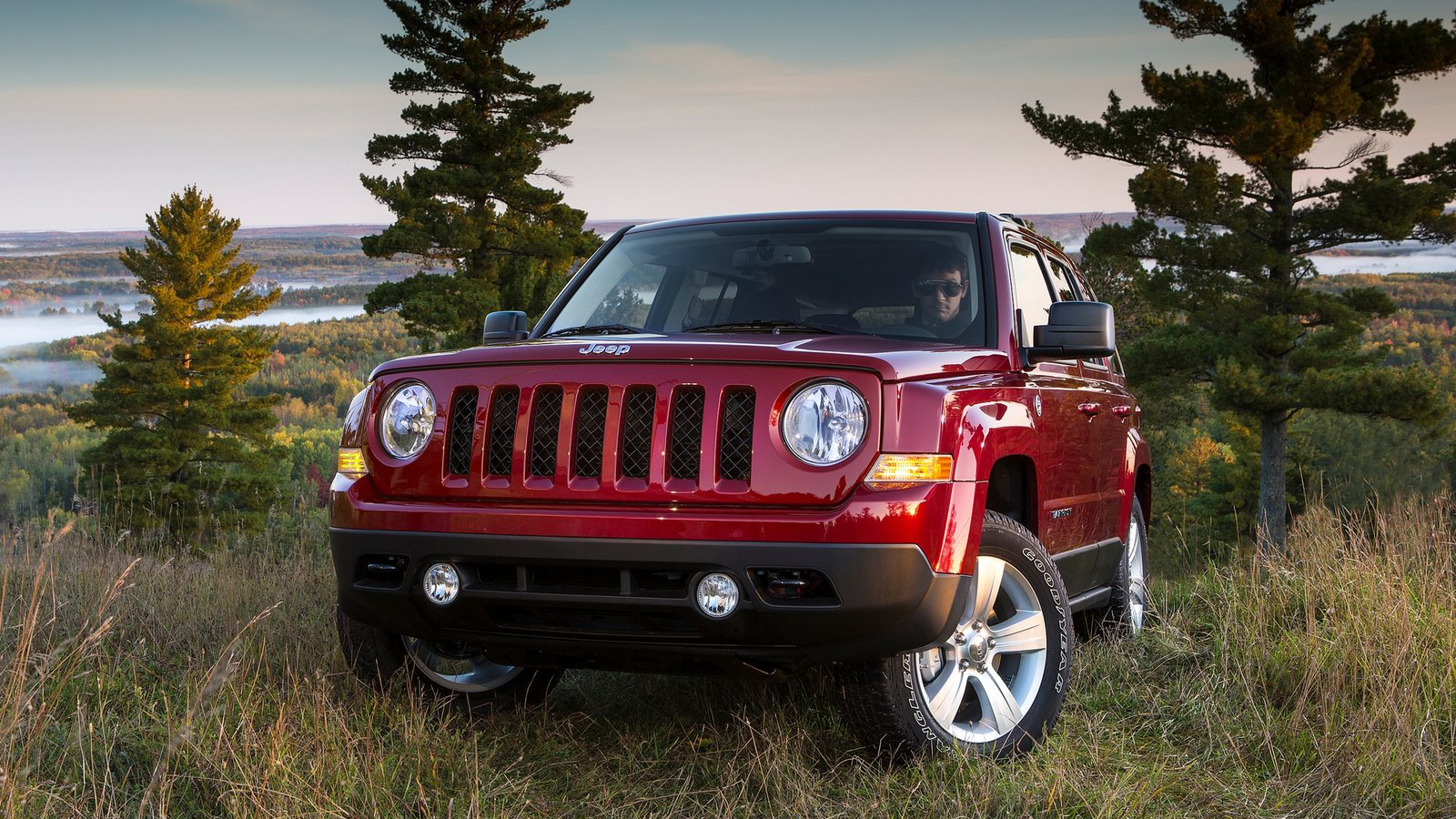 Car Wallpapers in Good Images 2014 Jeep Patriot