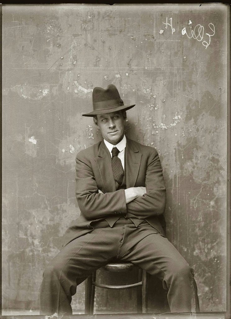 Люди 1920 х годов вопреки утопии. Енох Джонсон. Американские гангстеры 20 века. Фотографии американских гангстеров начала 20 века. Аль Капоне США В 1920-Х.