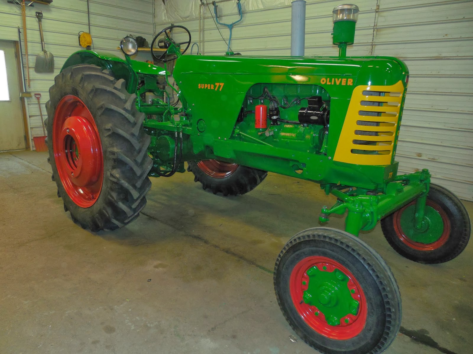 Johnson Family Tractors 1955 Oliver Super 77 Restoration