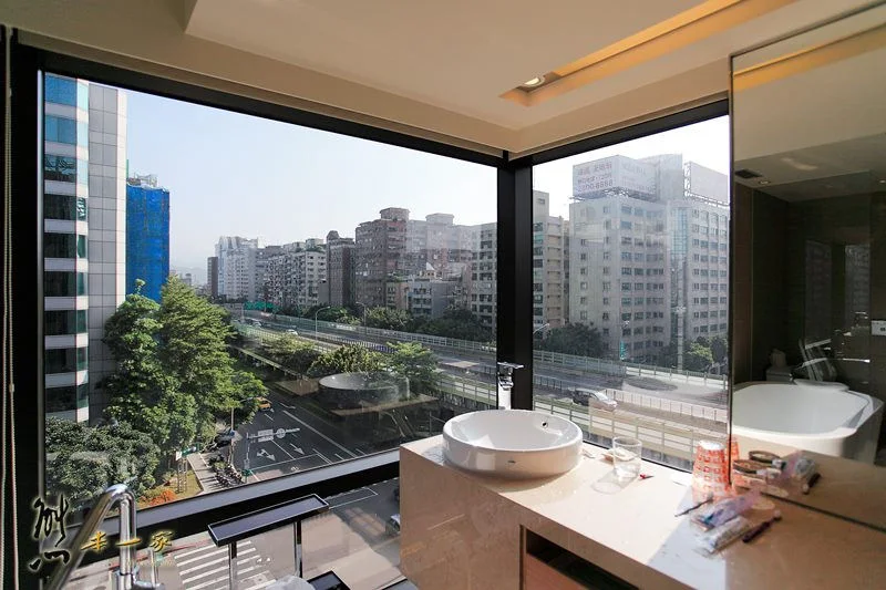 台北出差旅遊交通便利住宿|Hotel Cozzi和逸台北民生館|房型