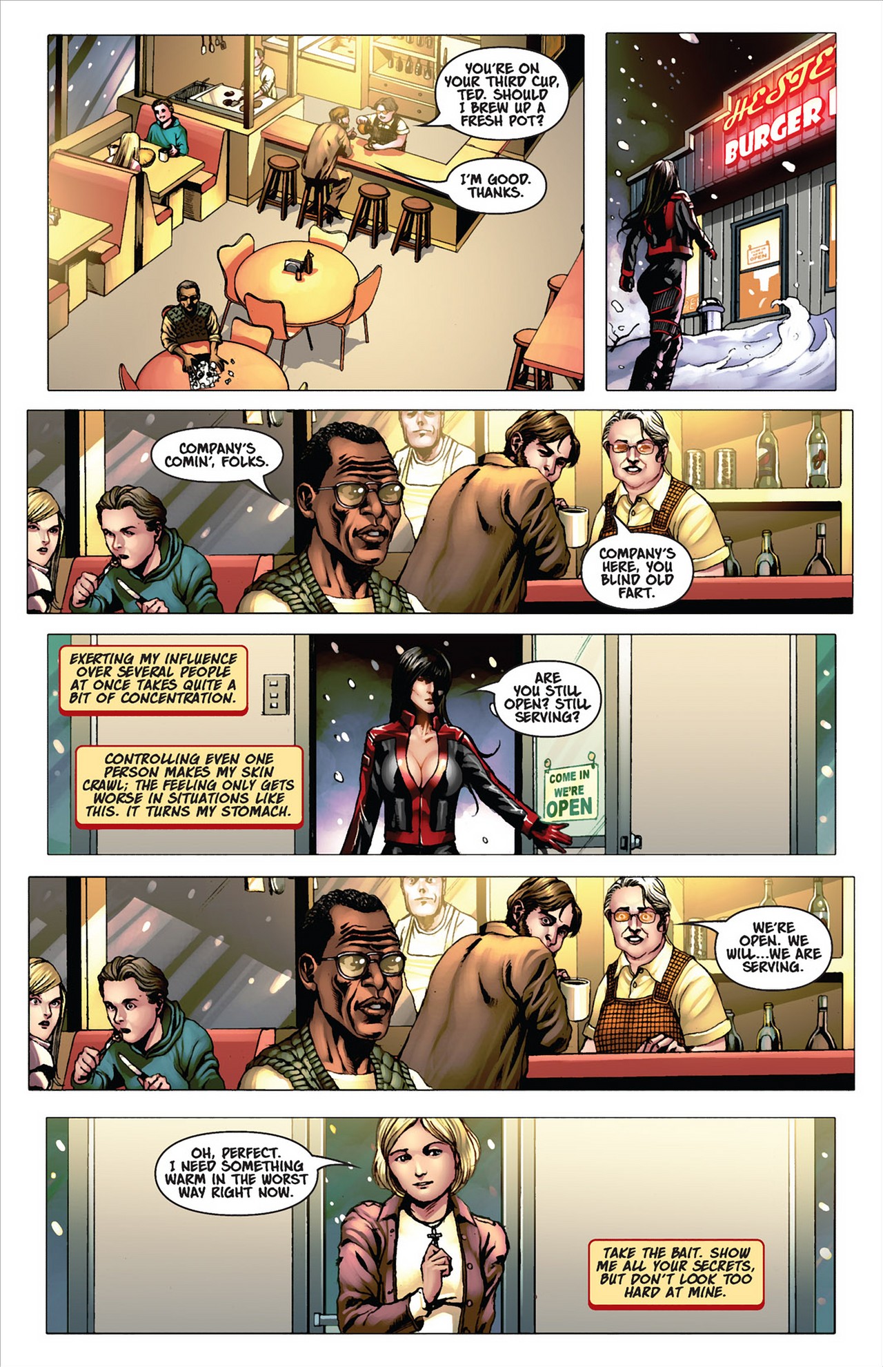Read online Vampirella (2010) comic -  Issue # Annual 1 - 8