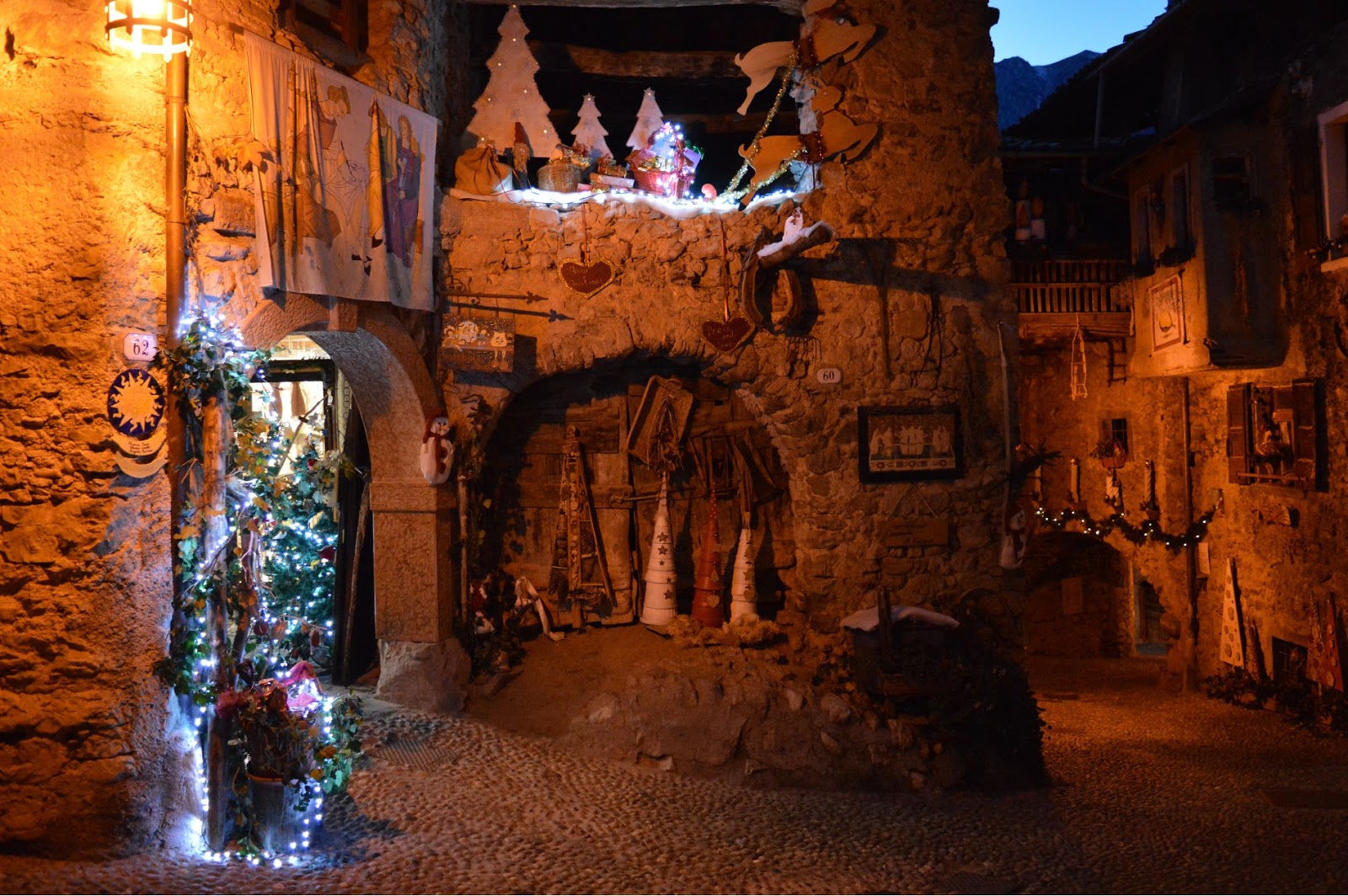 Mercatini Di Natale Tenno.Mercatini Di Natale Di Arco E Canale Di Tenno In Trentino Montagna Di Viaggi