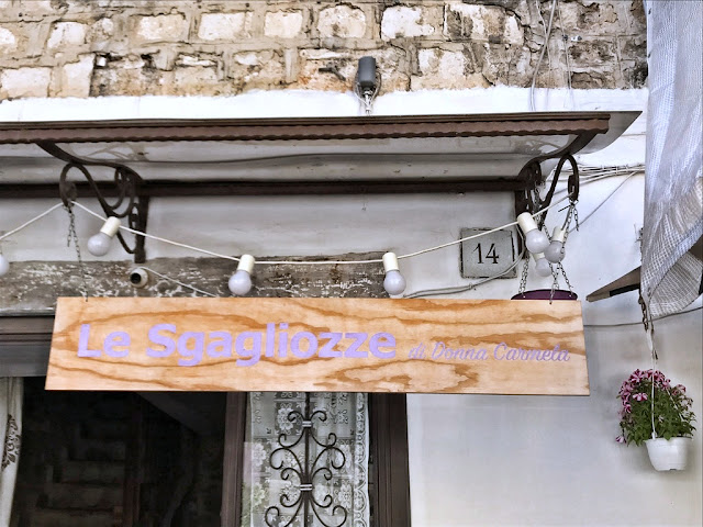 Gdzie zjeść w Bari, Apulia? Gdzie jest najlepszy street food w Bari? Co zjeść? Le Sgagliozze di Donna Carmela czyli street food w najlepszym włoskim wydaniu