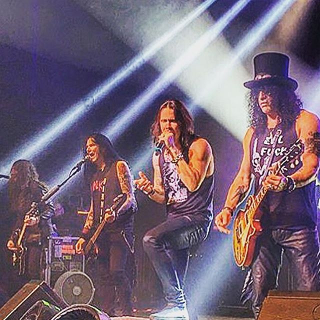 Slash - World On Fire SMKC HD Lyrics - YouTube