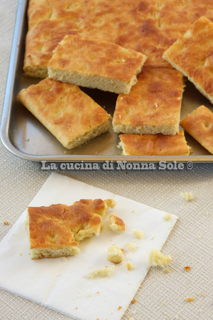 focaccia con patate e rosmarino