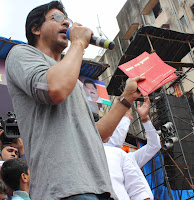 Shahrukh Khan at Dahi Handi Celebration organized by Ram Kadam