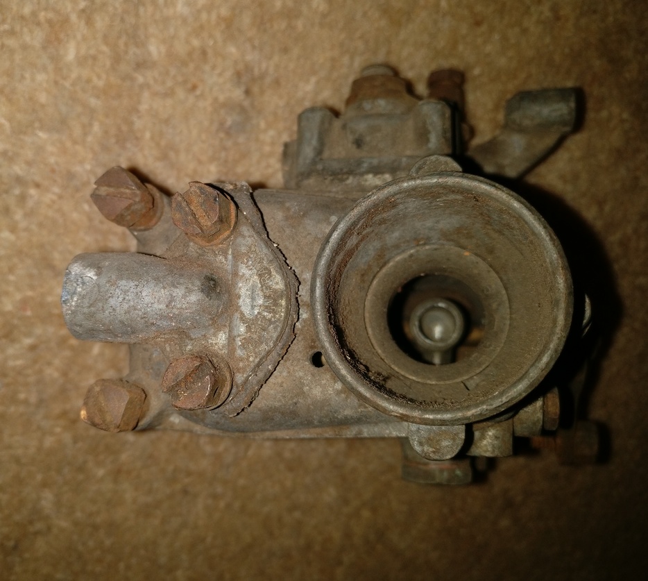 Rebuild of a Solex carburettor 26AIC